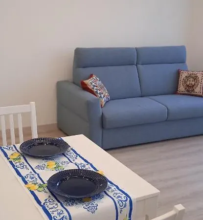 Donna Sicilia 酒店 *